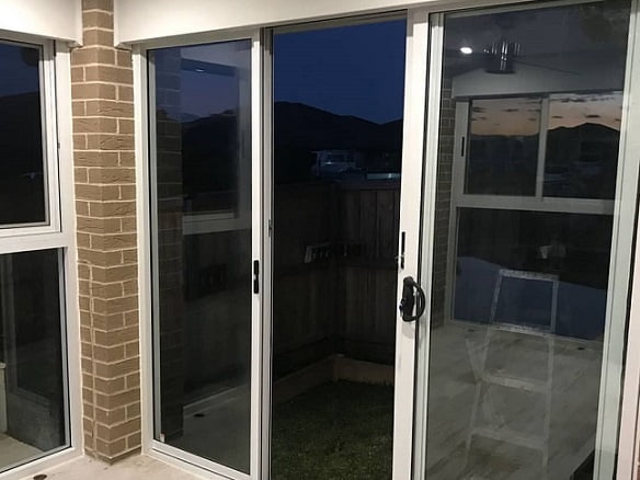 Door glass replacement